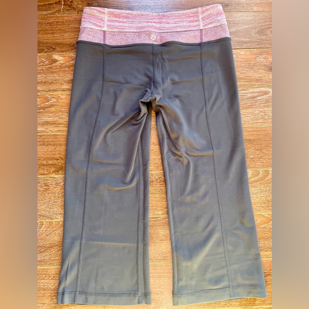 Lululemon reversible cropped track pants